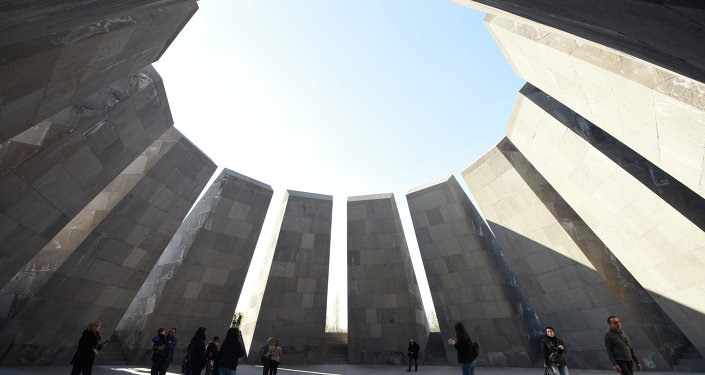 Мемориал памяти жертв геноцида армян Цицернакаберд. Архивное фото.