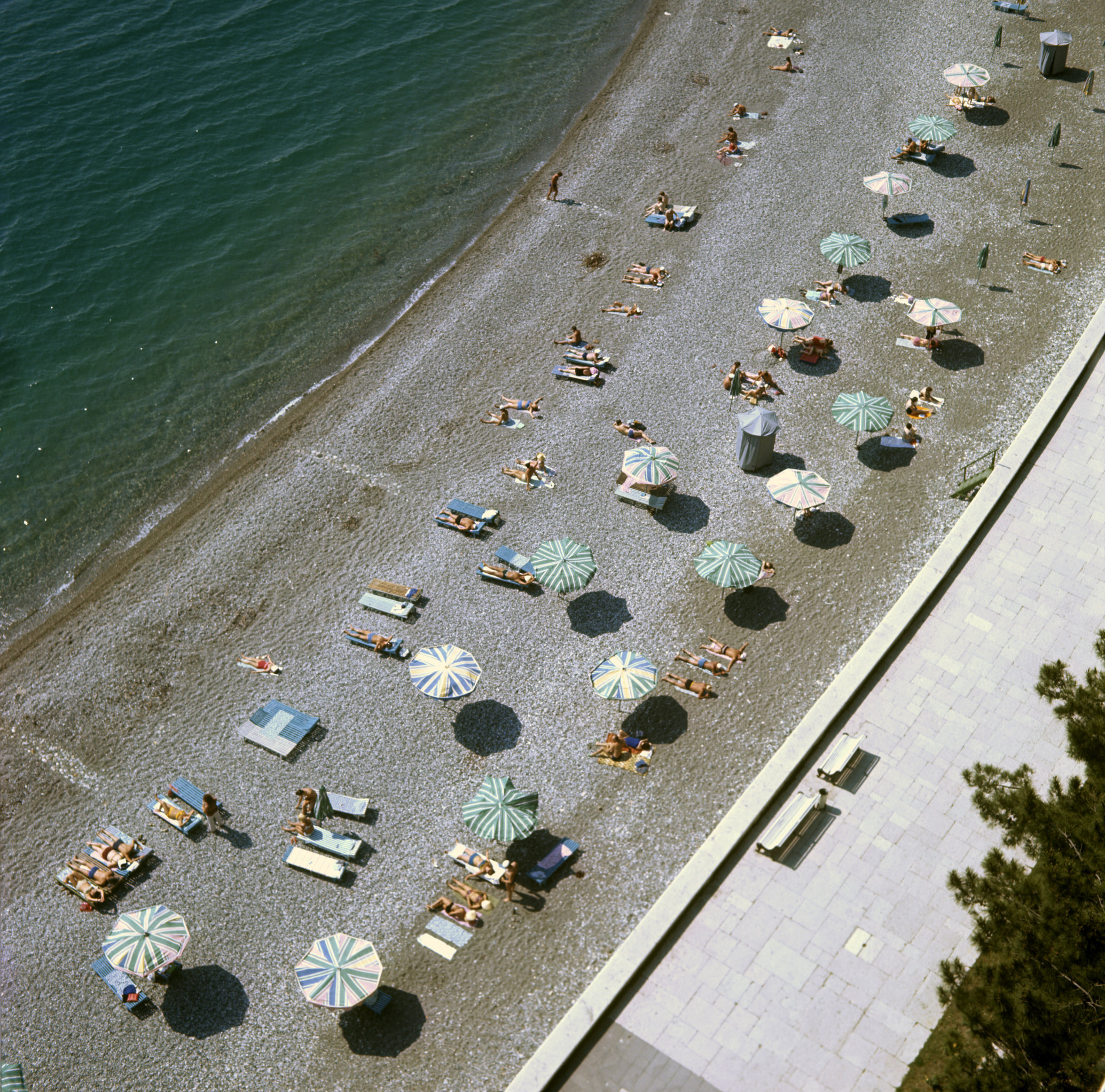 Пляж в Пицунде.01.08.1973
