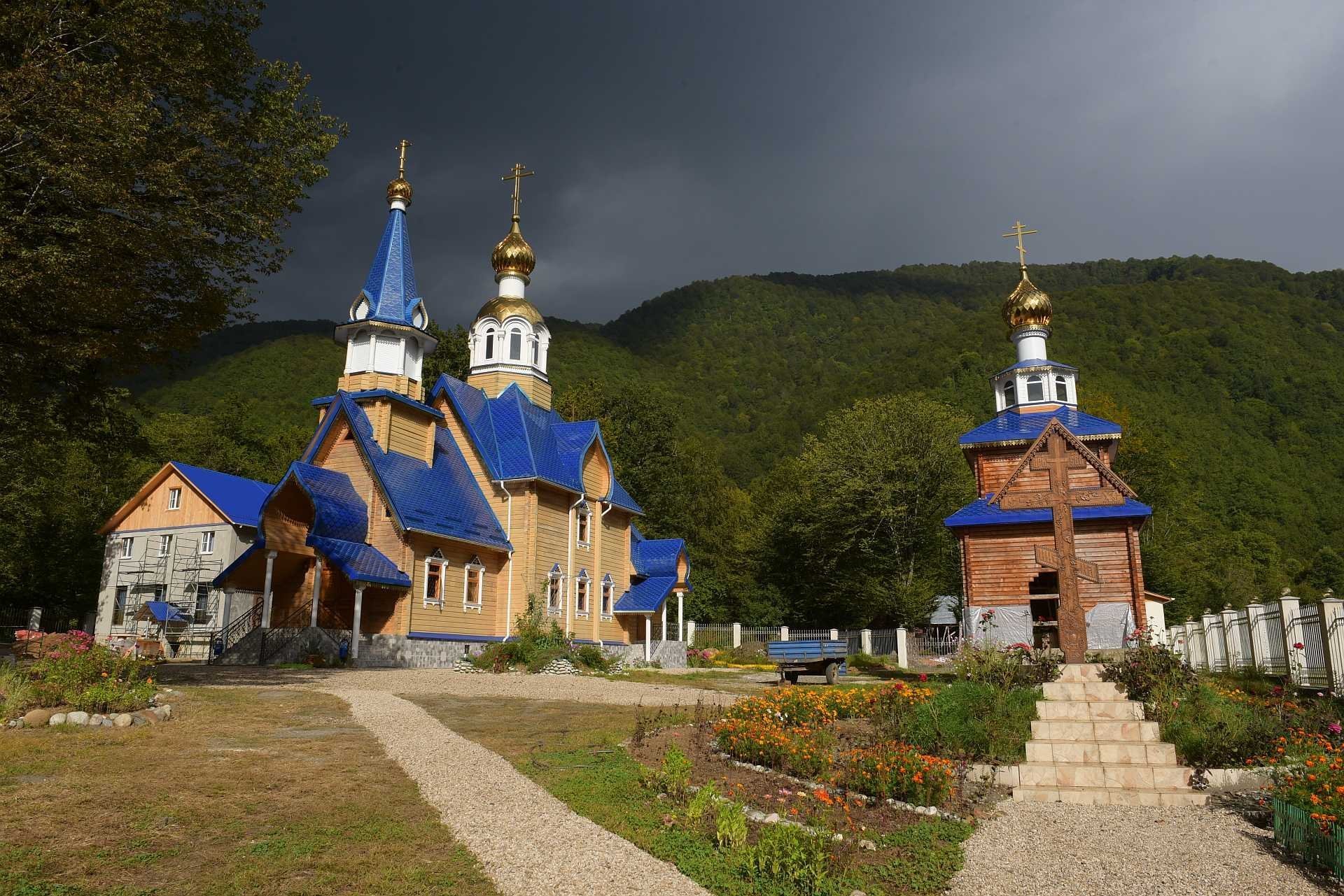 Храм Иоанна Крестителя в селе Псху Храм Иоанна Крестителя в селе Псху