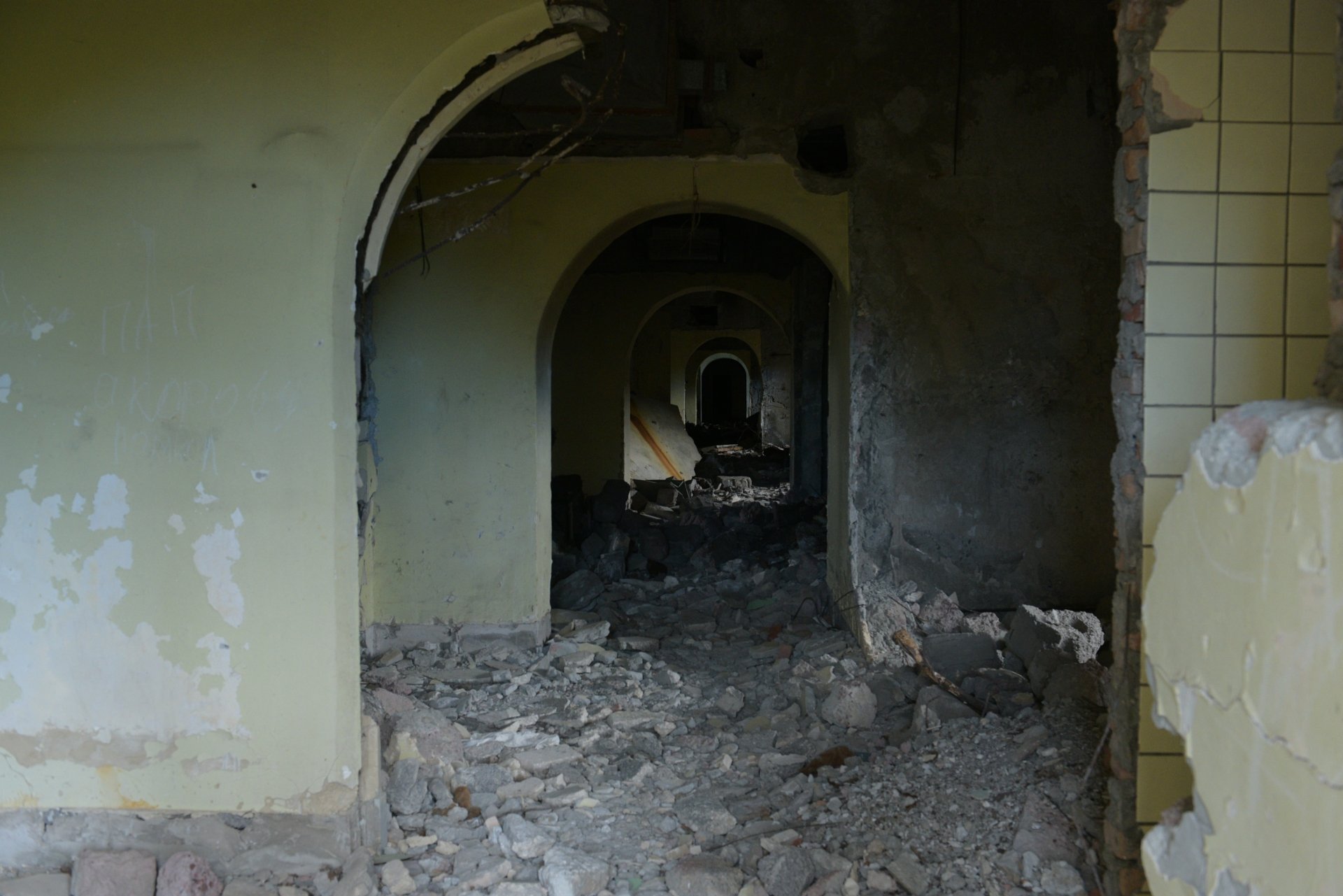 В административном корпусе