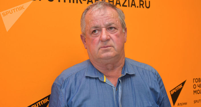 Анатолий Ашуба