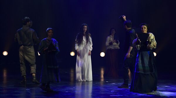 Предпремьерный показ спектакля  Кровавая свадьба в РУСДРАМе - Sputnik Абхазия