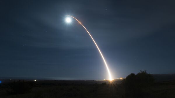 На этой фотографии ВВС США изображена невооруженная межконтинентальная баллистическая ракета Minuteman III - Sputnik Абхазия