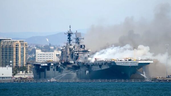 От пожаров до проблем с туалетами: что не так с кораблями США - Sputnik Абхазия