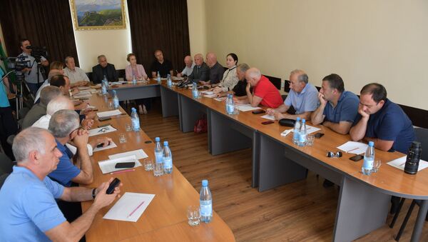 Заседание в общественной палате по вопросу развития сельского хозяйства - Sputnik Абхазия