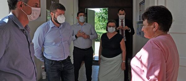 Делегация представителей Министерства здравоохранения Российской Федерации посетила Гудаутскую ЦРБ и Сухумскую инфекционную больницу Делегация представителей Министерства здравоохранения Российской Федерации посетила Гудаутскую ЦРБ и Сухумскую инфекционную больницу - Sputnik Абхазия