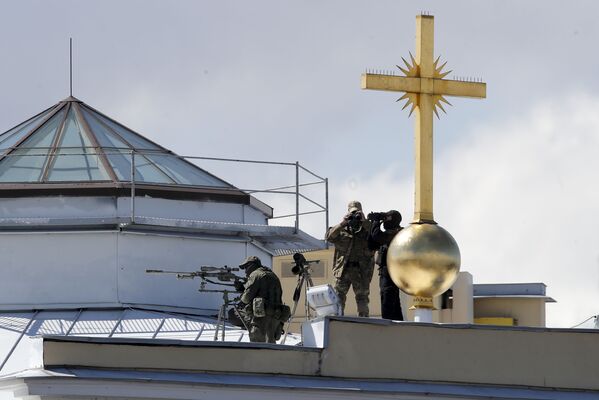 Снайперы во время Главного военно-морского парада России в Санкт-Петербурге  - Sputnik Абхазия