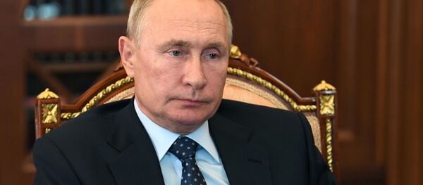 Президент РФ В. Путин встретился с руководителем Ростелекома М. Осеевским - Sputnik Аҧсны