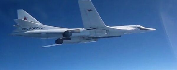 Боевые вылеты Дальней авиации ВВС РФ по объектам террористов в Сирии - Sputnik Абхазия