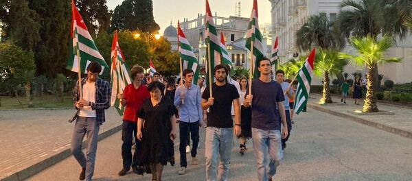 Память погибших в Отечественной войне почтили шествием в Сухуме Память погибших в Отечественной войне почтили шествием в Сухуме - Sputnik Абхазия