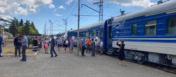 Прибытие ретро-поезда в Гагру Прибытие ретро-поезда в Гагру - Sputnik Абхазия