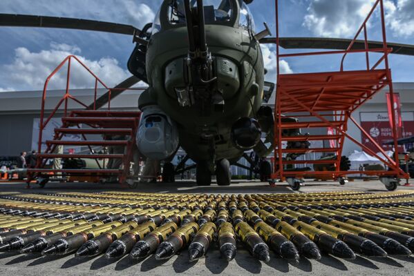 Вертолет Ми-28Н Ночной охотник на Международном военно-техническом форуме (МВТФ) Армия-2020 в военно-патриотическом парке Патриот - Sputnik Абхазия