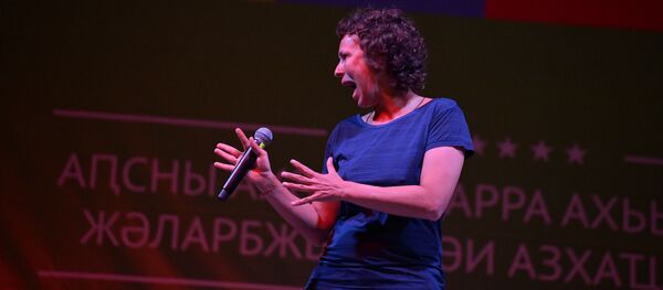 Концерт на набережной Махаджиров 26 Августа Концерт на набережной Махаджиров 26 Августа - Sputnik Абхазия