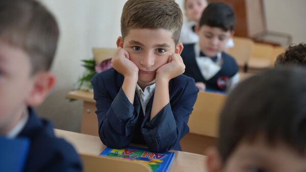 Первый звонок в Сухумских школах - Sputnik Абхазия