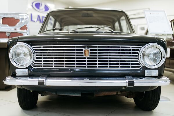 Приручить итальянца: почему копейка стала лучшим автомобилем СССР Приручить итальянца: почему копейка стала лучшим автомобилем СССР - Sputnik Абхазия