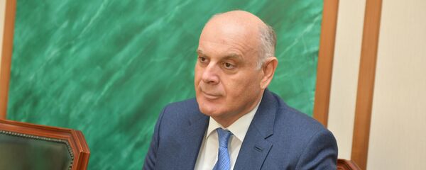 Аслан Бжания  - Sputnik Абхазия