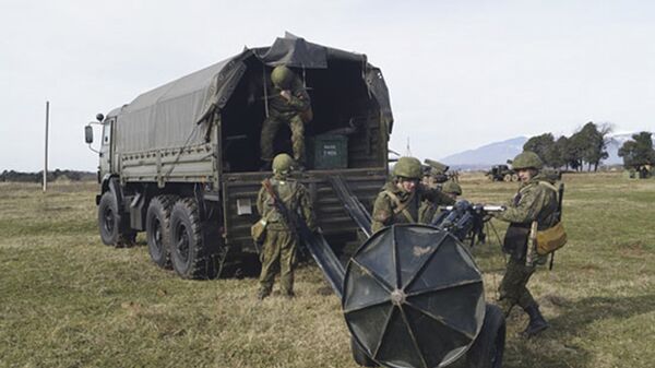 Артиллеристы ЮВО в Абхазии новым тактическим приемом повысили эффективность огневого поражения_1 - Sputnik Аҧсны