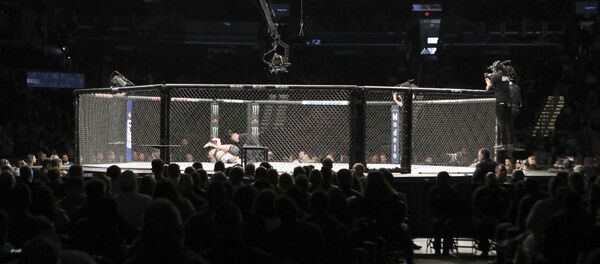 Общий вид восьмиугольника на UFC Fight Night в воскресенье, 8 декабря 2019 г., в Вашингтоне, округ Колумбия  - Sputnik Абхазия