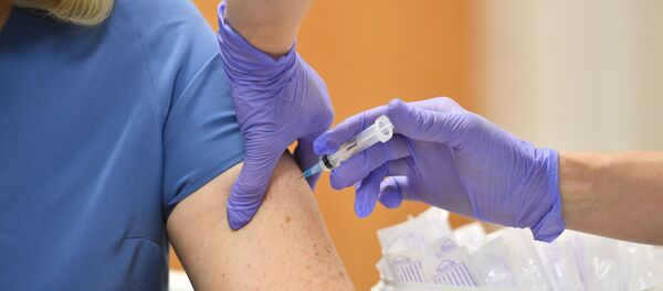 Вакцинация добровольцев против COVID-19 в Москве Вакцинация добровольцев против COVID-19 в Москве - Sputnik Аҧсны