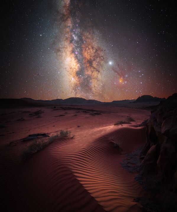 Снимок Desert Magic немецкого фотографа Stefan Leibermann, занявший второе место в категории SKYSCAPES конкурса Insight Investment Astronomy Photographer of the Year 2020 - Sputnik Абхазия
