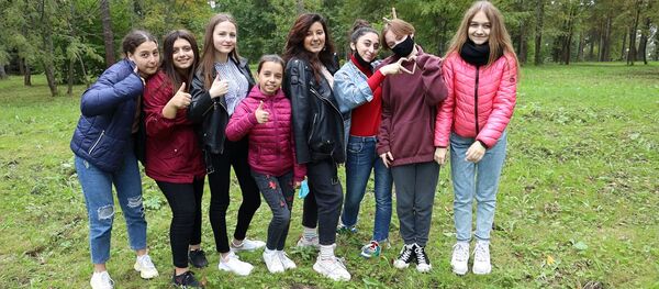 Общее видео с детьми на базе Общее видео с детьми на базе - Sputnik Абхазия