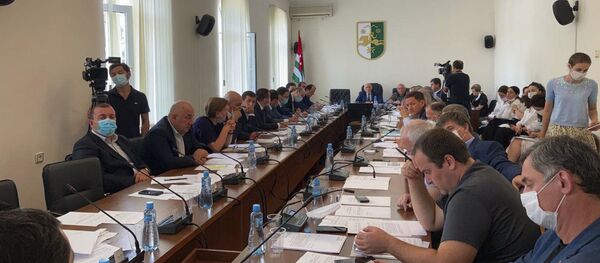 Заседание в парламенте  - Sputnik Аҧсны