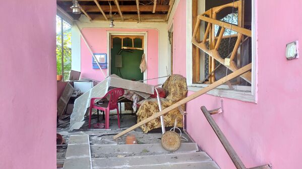 Разрушенный в результате обстрела жилой дом в Тертерском районе Азербайджана - Sputnik Абхазия