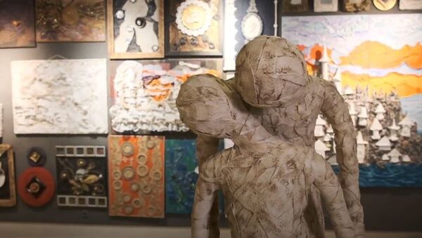 Художница из Геленджика создает скульптуры из мусора - Sputnik Абхазия