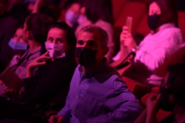 Люди в масках  - Sputnik Абхазия