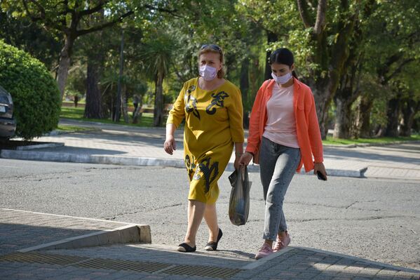 Люди в масках  - Sputnik Абхазия