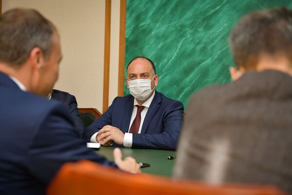 Министр иностранных дел Даур Кове на встрече с спецпредставителем ЕС по Южному Кавказу Тойво Клаара - Sputnik Абхазия