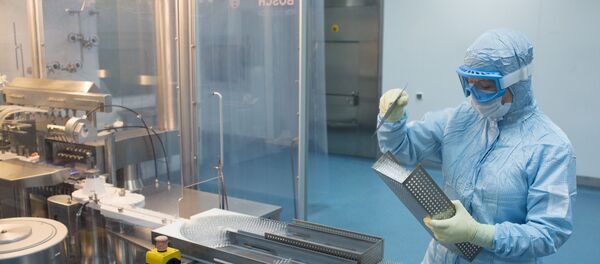 Производство вакцины от COVID-19 на фармацевтическом заводе Биннофарм Производство вакцины от COVID-19 на фармацевтическом заводе Биннофарм - Sputnik Аҧсны