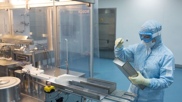 Производство вакцины от COVID-19 на фармацевтическом заводе Биннофарм - Sputnik Аҧсны