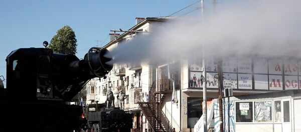 Реактивная обработка: как работают военные российской химзащиты в Абхазии Реактивная обработка: как работают военные российской химзащиты в Абхазии - Sputnik Абхазия