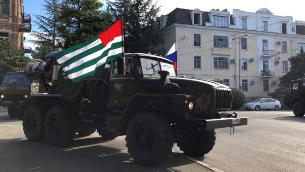 Помощь друга: как военные из Россия борются с COVID-19 в Абхазии - Sputnik Абхазия