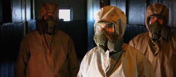 Специалисты подразделений радиационной, химической и биологической защиты продолжают дезинфицировать объекты социальной инфраструктуры республики Специалисты подразделений радиационной, химической и биологической защиты продолжают дезинфицировать объекты социальной инфраструктуры республики - Sputnik Абхазия