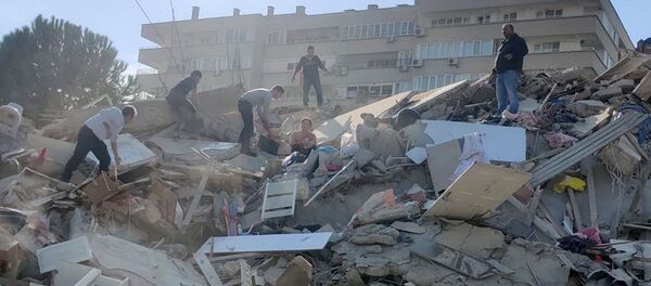 Землетрясение в Измире. Турция Землетрясение в Измире. Турция - Sputnik Абхазия