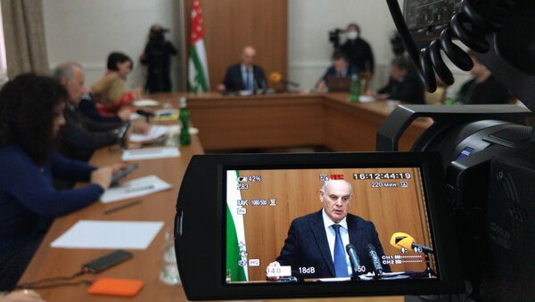 Пресс-конференция президента Абхазии Аслана Бжания  - Sputnik Абхазия