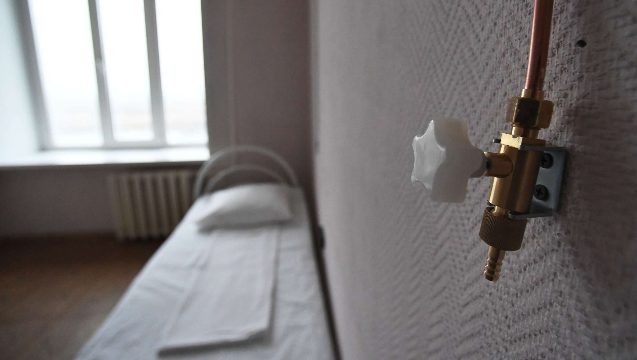 Почему дав в больнице. Гигиена лечебно-профилактических учреждений. Описание поведения больных в психиатрической больнице. Почему дав в больнице. Госпитализация пациента в операционную.