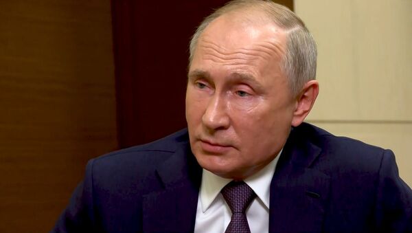 Владимир Путин рассказал, почему не поздравил Джо Байдена с победой на выборах - Sputnik Абхазия