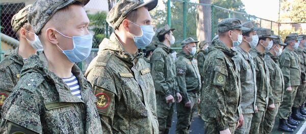 Российских военных медиков в Абхазии наградили за помощь в борьбе с COVID-19 - Sputnik Абхазия