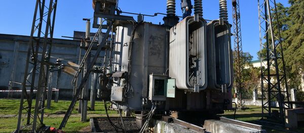 Ремонтно-восстановительные работы на подстанции Сухум-1 Ремонтно-восстановительные работы на подстанции Сухум-1 - Sputnik Абхазия