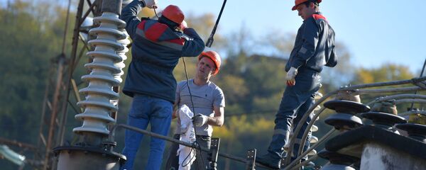 Ремонтно-восстановительные работы на подстанции Сухум-1 - Sputnik Аҧсны