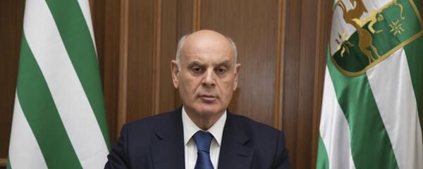 Аслан Бжания  Аслан Бжания  - Sputnik Аҧсны