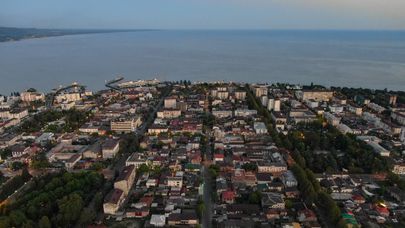 Вид на Сухум с птичьего паллета  