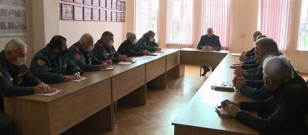 Все подразделения МЧС Абхазии в канун новогодних праздников будут переведены на усиленный режим несения службы Все подразделения МЧС Абхазии в канун новогодних праздников будут переведены на усиленный режим несения службы - Sputnik Абхазия