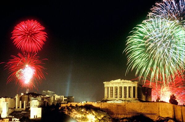 Салют над Акрополем во время празднования Нового года в Греции, 1998 год  - Sputnik Абхазия