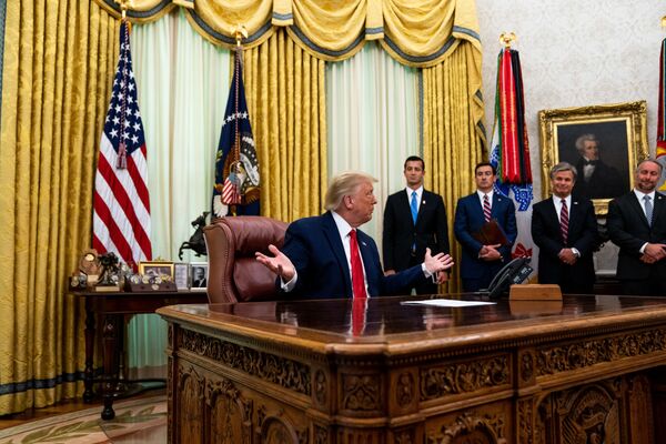 Президент США Дональд Трамп в Овальном кабинете в Белом доме, 2020 год - Sputnik Абхазия
