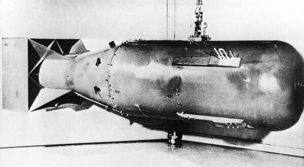 Хиросима иаларыжьыз атомтә бомба &quot;Хәыҷыҷа&quot; (&quot;Малыш&quot;). Афото ҭыхын 1945 шықәса нанҳәамзазы. - Sputnik Аҧсны