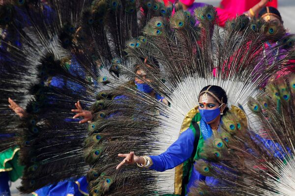 Танцоры в национальной одежде во время генеральной репетиции парада в честь Дня Республики в Нью-Дели, Индия - Sputnik Абхазия